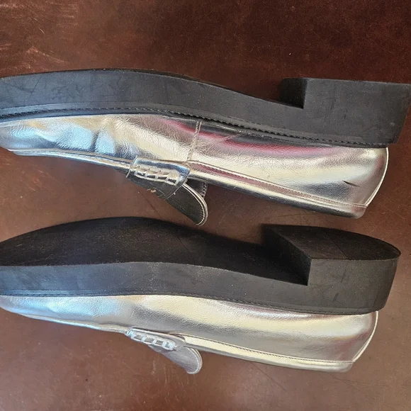 Zara nwot Metallic top trend preppy silver loafers 9.5 40 - Picture 7 of 7